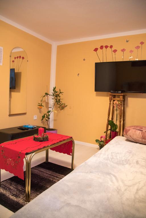 Apartman Flamingo Hotel Daruvar Buitenkant foto